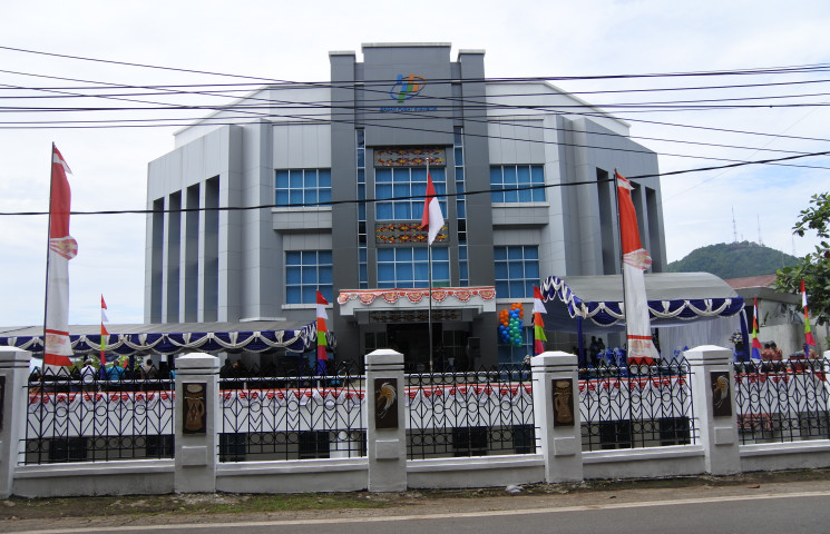 Dana Otsus Disetop Angka Kemiskinan Makin Sulit Turun